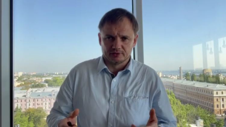 Auf Telegram zeigt Stremousow den "friedlichen Himmel" über Cherson - allerdings ist das Video im russischen Woronesch entstanden. 