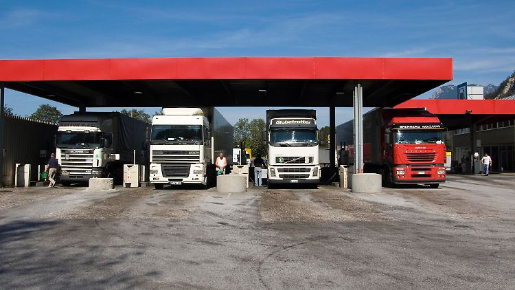 Diesel-LKW brauchen AdBLue. Ohne den Abgasreiniger  kommt der Güterverkehr auf der Straße zum Stillstand.