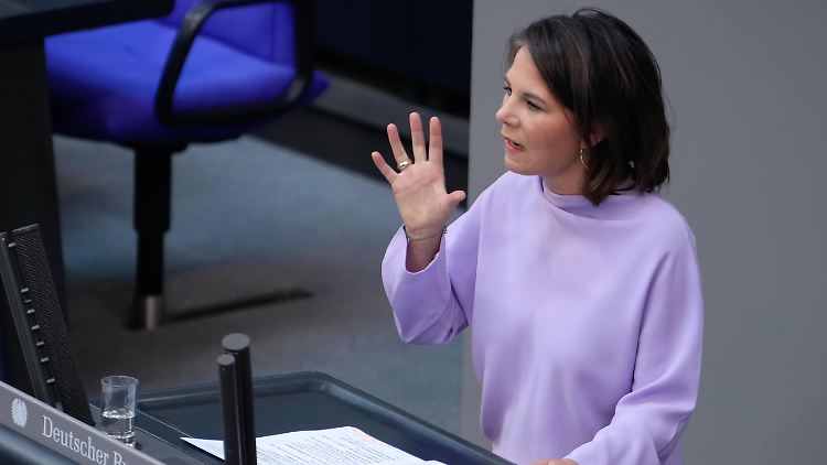 Annalena Baerbock warnt angesichts der Budgetkürzungen für das Auswärtige Amt vor Zynismus.