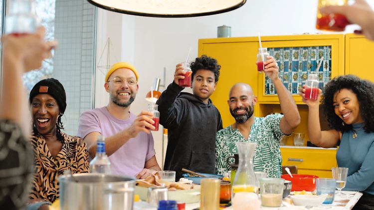 Essen, Getränke, Freunde, gute Gespräche und tolle Musik: der perfekte Lime!