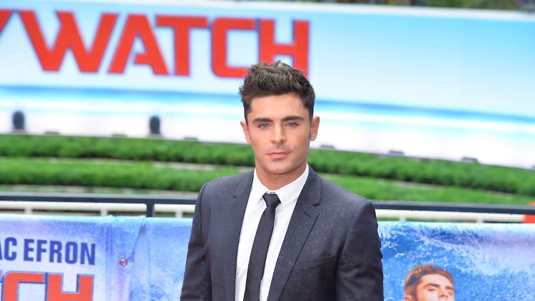 Zac Efron bei der Premiere des Films 2017 auf dem roten Teppich.