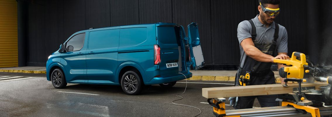 2022_FORD_E-TRANSIT_CUSTOM_15.jpg