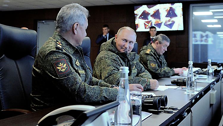 Präsident Putin rechtfertigt den Krieg gegen die Ukraine mit Angriffsplänen des Nachbarlandes. 