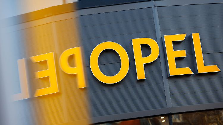 Opel ist die einzige deutsche Marke in dem europäischen Autokonzern Stellantis, der Anfang 2021 aus der Peugeot-Mutter PSA und Fiat-Chrysler entstanden war. 