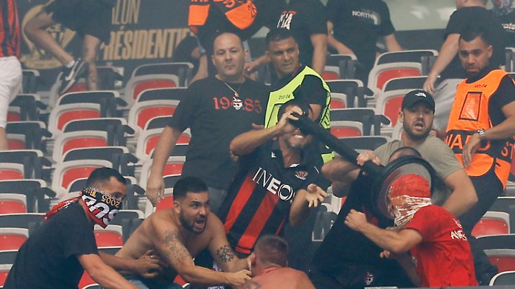 Üble Szenen spielten sich in Nizza ab. 