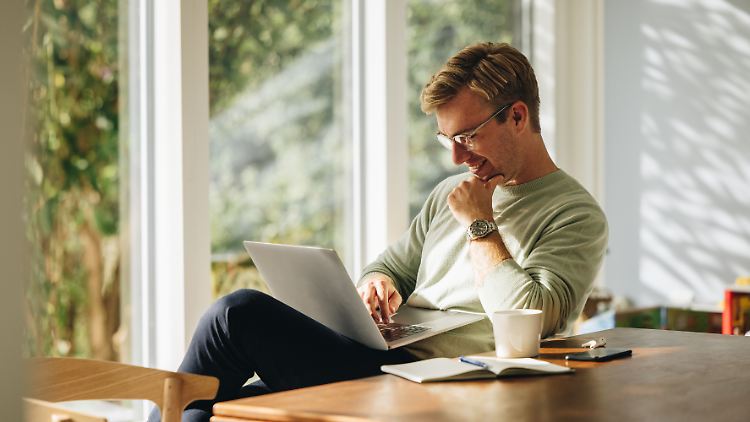 Elf Laptops von Lenovo sind bei Media Markt im Angebot. Welche lohnen sich?