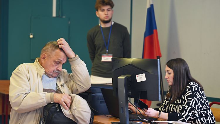 Mehr als 40 Millionen Russen werden an diesem Wochenende an die Wahlurnen gebeten. Viel Auswahl haben sie aber nicht. 
