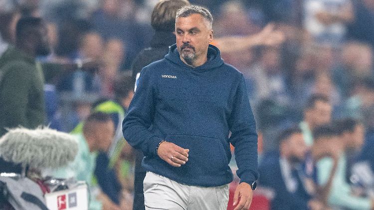 Musste auch auf Schalke eine Niederlage hinnehmen: Bochum-Coach Thomas Reis.