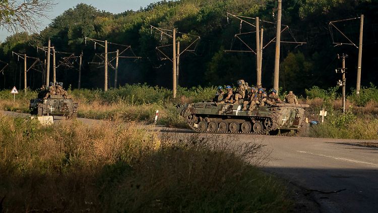 Ukrainische Einheiten in der Region Charkiw. 