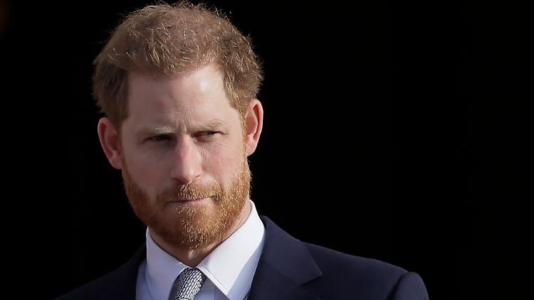 Bringt ihn der Tod seiner Großmutter wieder seiner Familie näher? Prinz Harry.