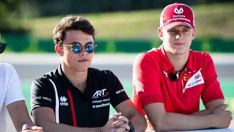De Vries und Schumacher kennen sich schon lange. Bislang war der Deutsche dem Niederländer voraus - nun könnte sich das Blatt gewendet haben.