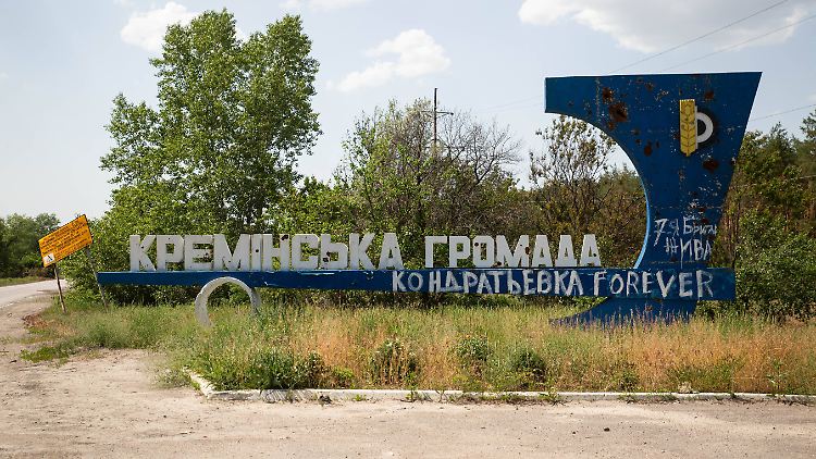 Ortseingang von Kreminna. Die Stadt wurde im April von russischen Truppen besetzt.