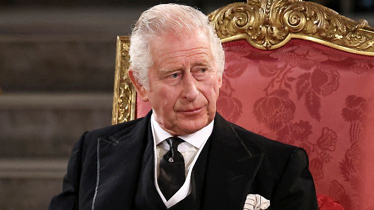 Setzt er zum großen Kehraus an? König Charles III.