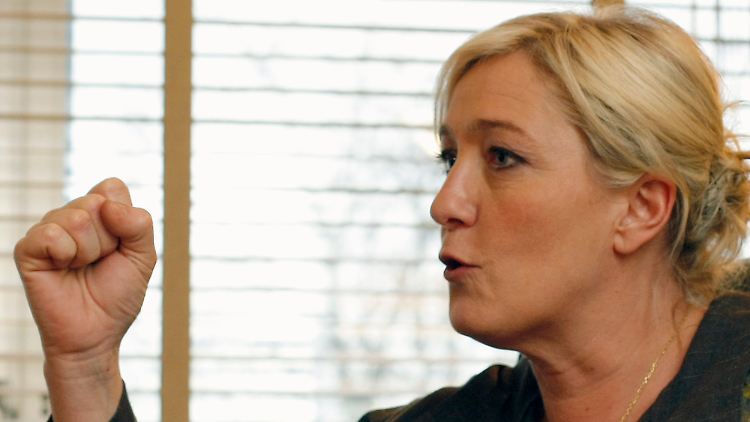 Will an der Parteispitze von Front National die Macht in Frankreich erlangen: Marine Le Pen.