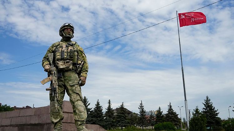 Ein russischer Soldat in der Region Cherson.