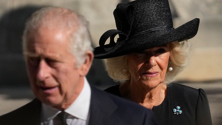 Königsgemahlin Camilla musste zahlreiche Termine unter Schmerzen wahrnehmen.