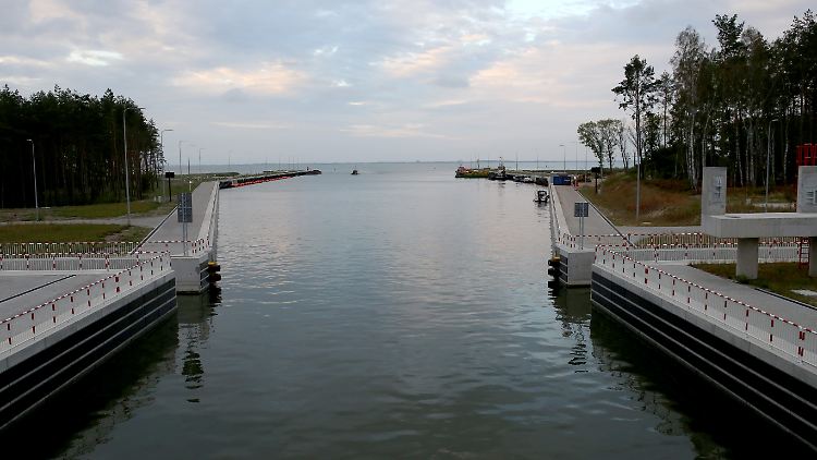 Ein neuer Schifffahrtskanal in Polen verbindet das Frische Haff mit der Ostsee.