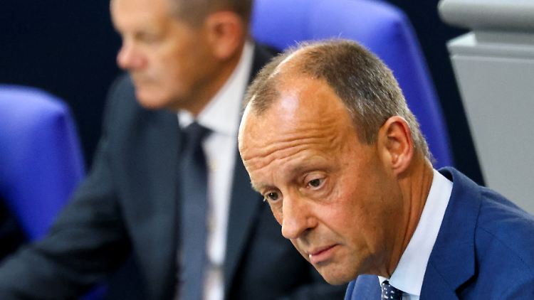 "Kanzler Scholz hört auf die falschen Leute in seiner eigenen Partei", meint CDU-Chef Merz.