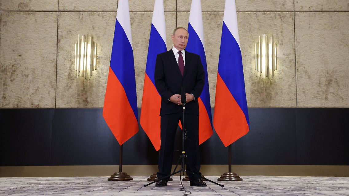 Putin gibt eine Pressekonferenz im usbekischen Samarkand.
