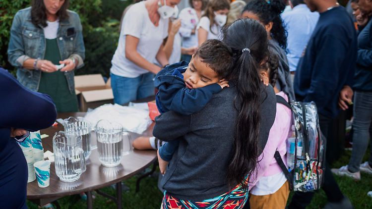 Floridas Gouverneur DeSantis ließ Dutzende Menschen auf die Nobelinsel Martha's Vineyard bringen.