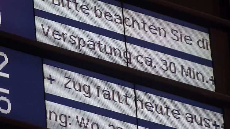 Die Deutsche Bahn ist so unpünktlich, wie lange nicht mehr. 