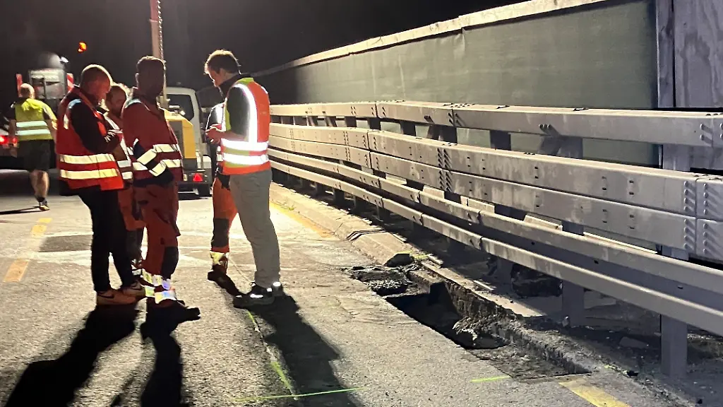 57ac0eaf45d34130f9040d87f900729a