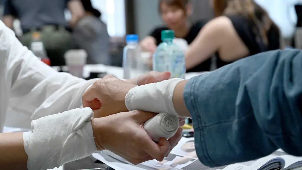 037bff37e4261ca5aab6b761ad7cb9f4