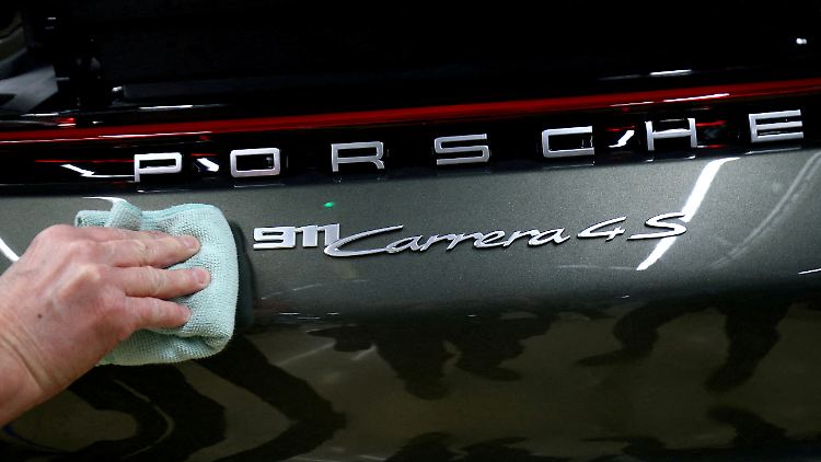 VW bewertet Porsche mit 70 bis 75 Milliarden Euro.