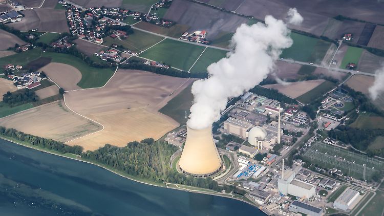 Bisher habe der Betreiber immer ausgeführt, dass die Anlage bis Jahresende mit nahezu voller Leistung laufen wird, hieß es aus dem Wirtschaftsministerium.