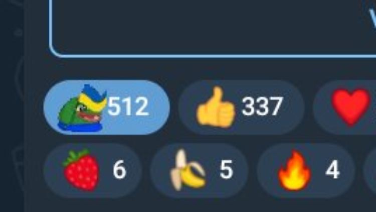 Fröhlich winkt ein grünes Emoji mit Ukraine-Flagge unter einem Beitrag in einem pro-russischen Telegram-Kanal.