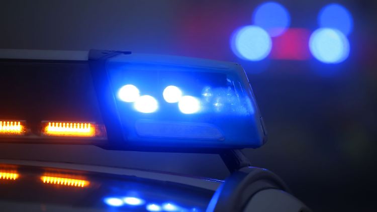 Eine Mordkommission hat die Ermittlungen in Stade übernommen.