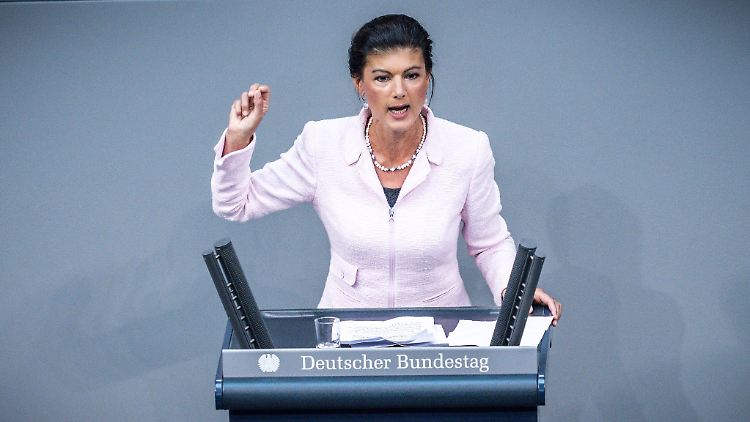 Wagenknecht hatte mit einer Bundestagsrede auch intern heftige Kritik ausgelöst.