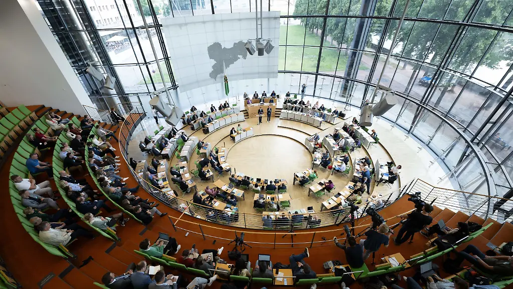 c06d2a5cda2897105bafbe508adaa36c