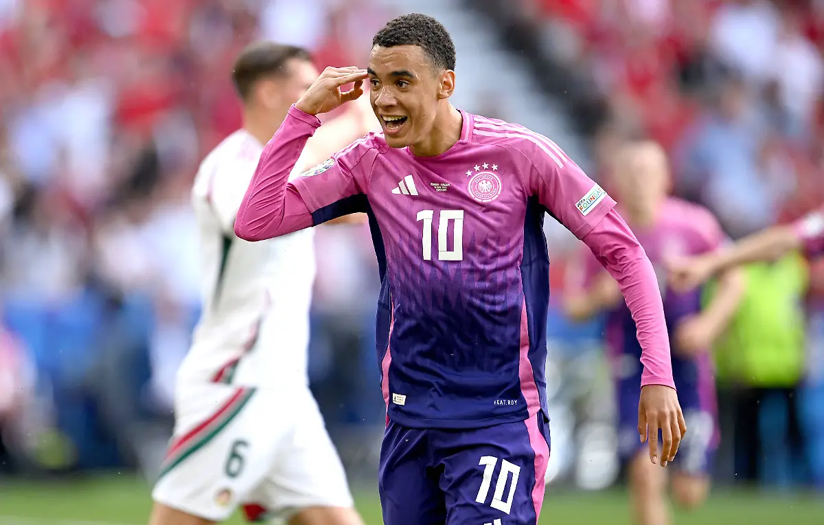 69f8f3775864483bdcd32f96c91b7794