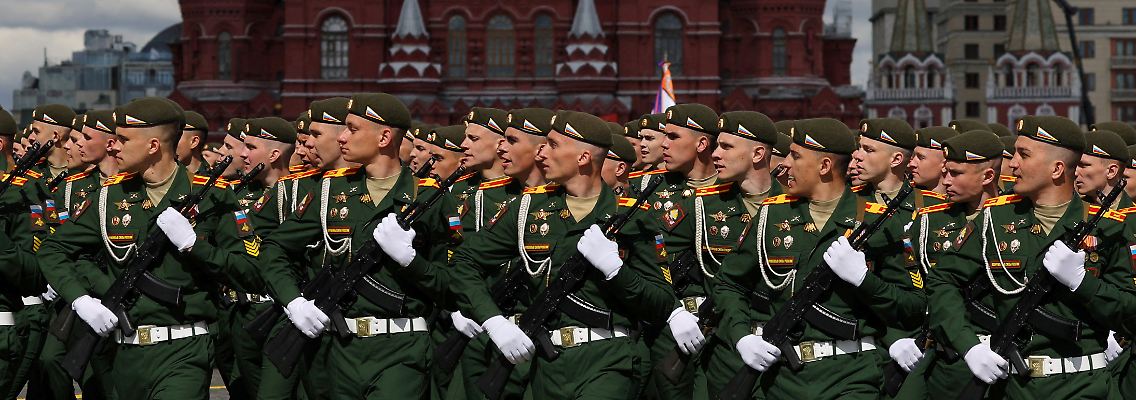 2022-05-09T160220Z_1922643832_RC2J3U9AZ6RK_RTRMADP_3_WW2-ANNIVERSARY-RUSSIA-PARADE.JPG