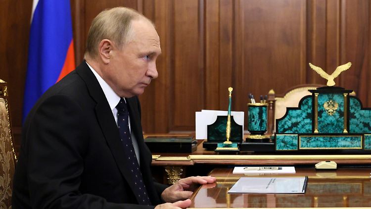 Der russische Präsident kämpft nun auch um die Macht in seinem eigenen Land.
