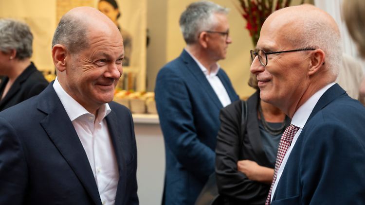 Peter Tschentscher beerbte Olaf Scholz im Amt des Ersten Bürgermeisters von Hamburg.