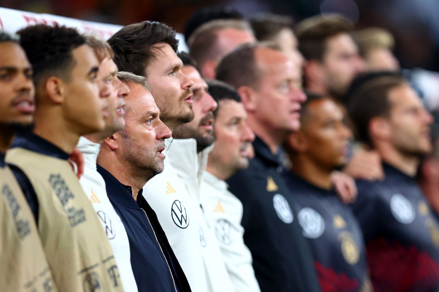 Am vorletzten Gruppenspieltag der Nations League unterliegt die DFB-Elf mit 0:1 (0:1) gegen Ungarn und verpasst damit das Weiterkommen. Die Mannschaft von Bundestrainer Hansi Flick in der Einzelkritik.