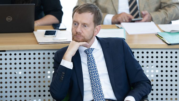 Kretschmer sagte, es gehe um eine "neue Energiewende". Dafür müsse eine Expertenkommission eingesetzt werden. 