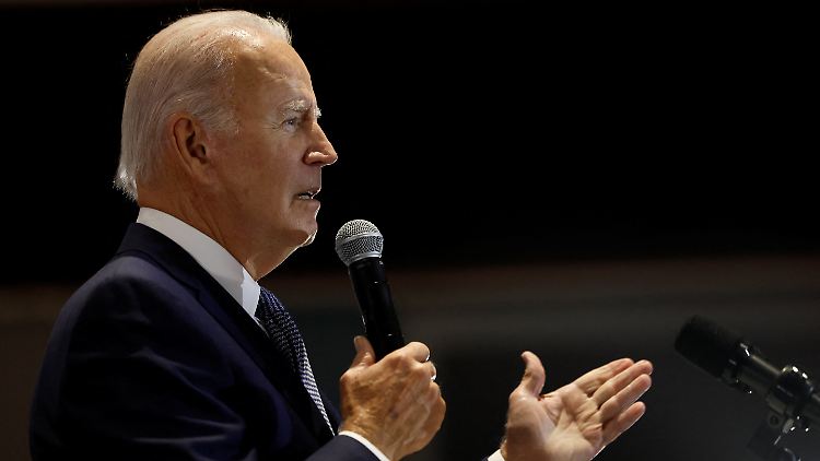 Die Abstimmungen seien nur ein Vorwand für den Versuch, Teile der Ukraine gewaltsam zu annektieren, lautet der Vorwurf von US-Präsident Biden.
