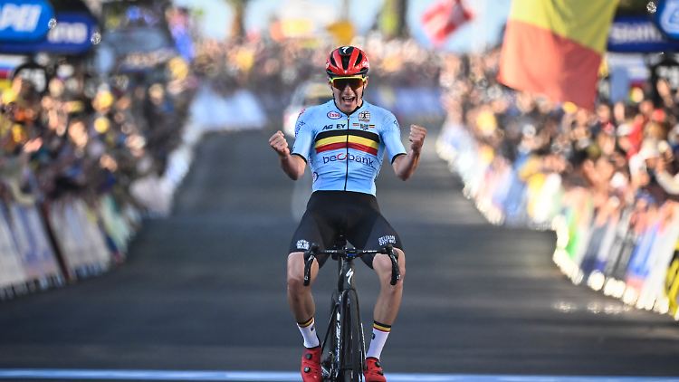 Remco Evenepoel ist neuer Straßenrad-Weltmeister.