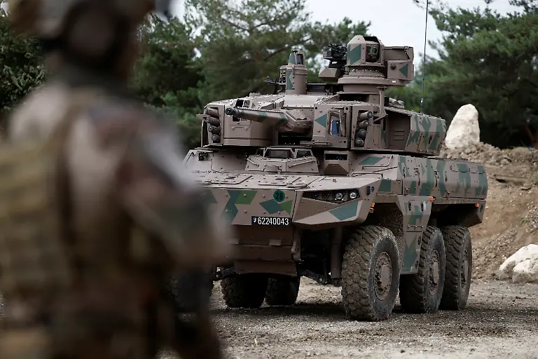 2024-06-16T180236Z-1638685049-RC2DC8ANV62J-RTRMADP-3-EUROSATORY-FRANCE