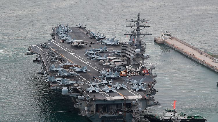 Der US-Flugzeugträger USS Ronald Reagan nimmt vor der Ostküste der koreanischen Halbinsel an der Marineübung der USA und Südkoreas teil. 