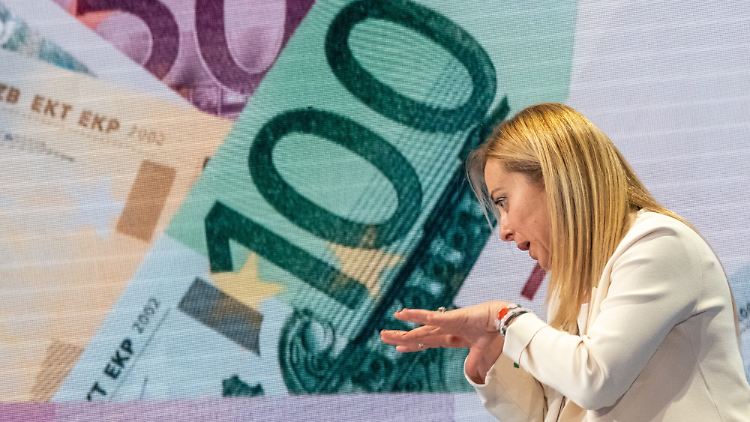 Die wichtigste Frage für den Devisenmarkt lautet nun, wen Meloni zum Finanzminister machen wird. 