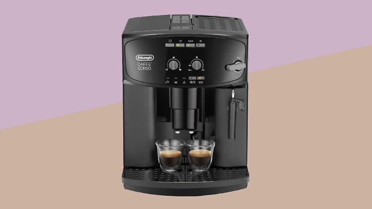 De’Longhi bietet diesen Kaffeevollautomaten günstig als B-Ware an.
