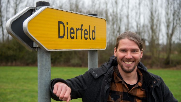 Roderich von Greve-Dierfeld ist Bürgermeister der kleinsten Gemeinde Deutschlands.