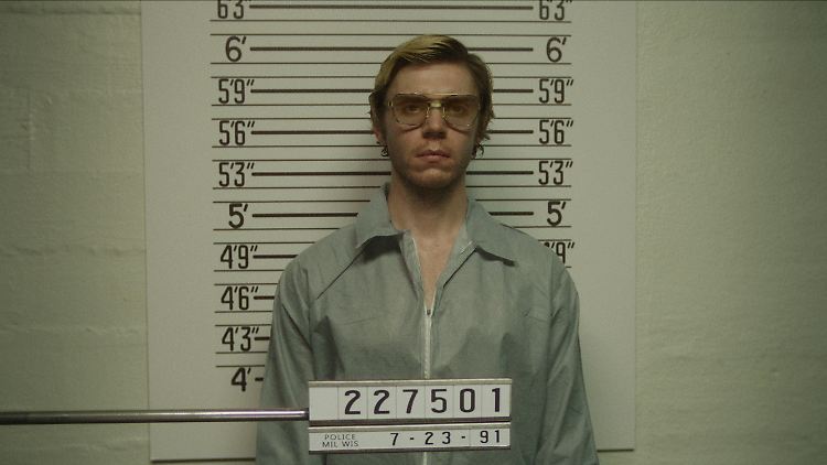 Even Peters spielt den Serienkiller Jeffrey Dahmer.