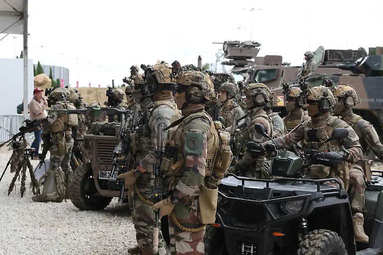 b04bc518-ff48-4339-bfb8-050d31234cf9