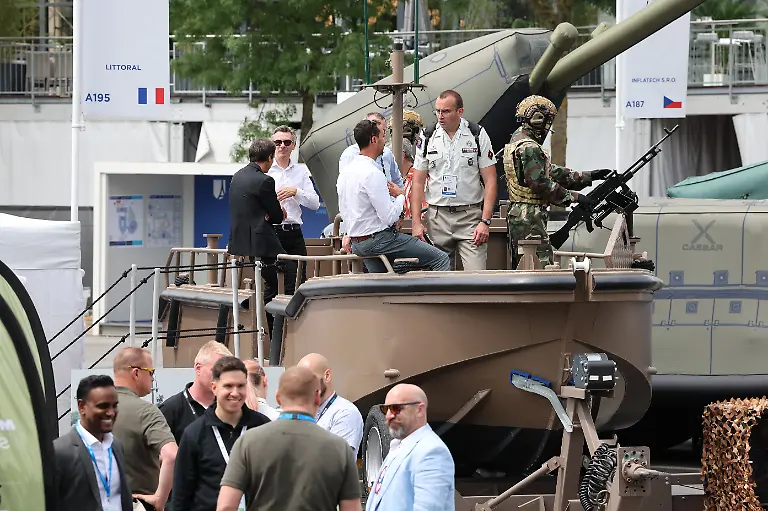 3716e387-67a8-4fe0-8b6b-6f0999145d7b