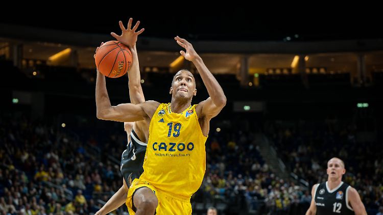 Alba Berlin müht sich in die neue Saison.